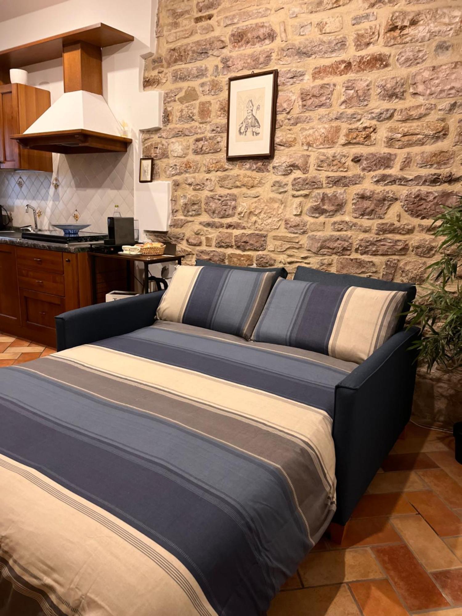 Ferienwohnung Casa Armanni - La Tua Casa Di Pietra Gubbio Exterior foto
